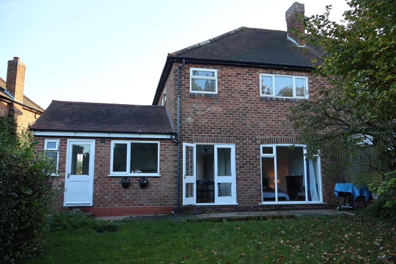 Spacious 4 Bed Home Near Nec, Jlr & Airport Parking For 3 Cars Ideal For Contractors! 索利赫尔 外观 照片