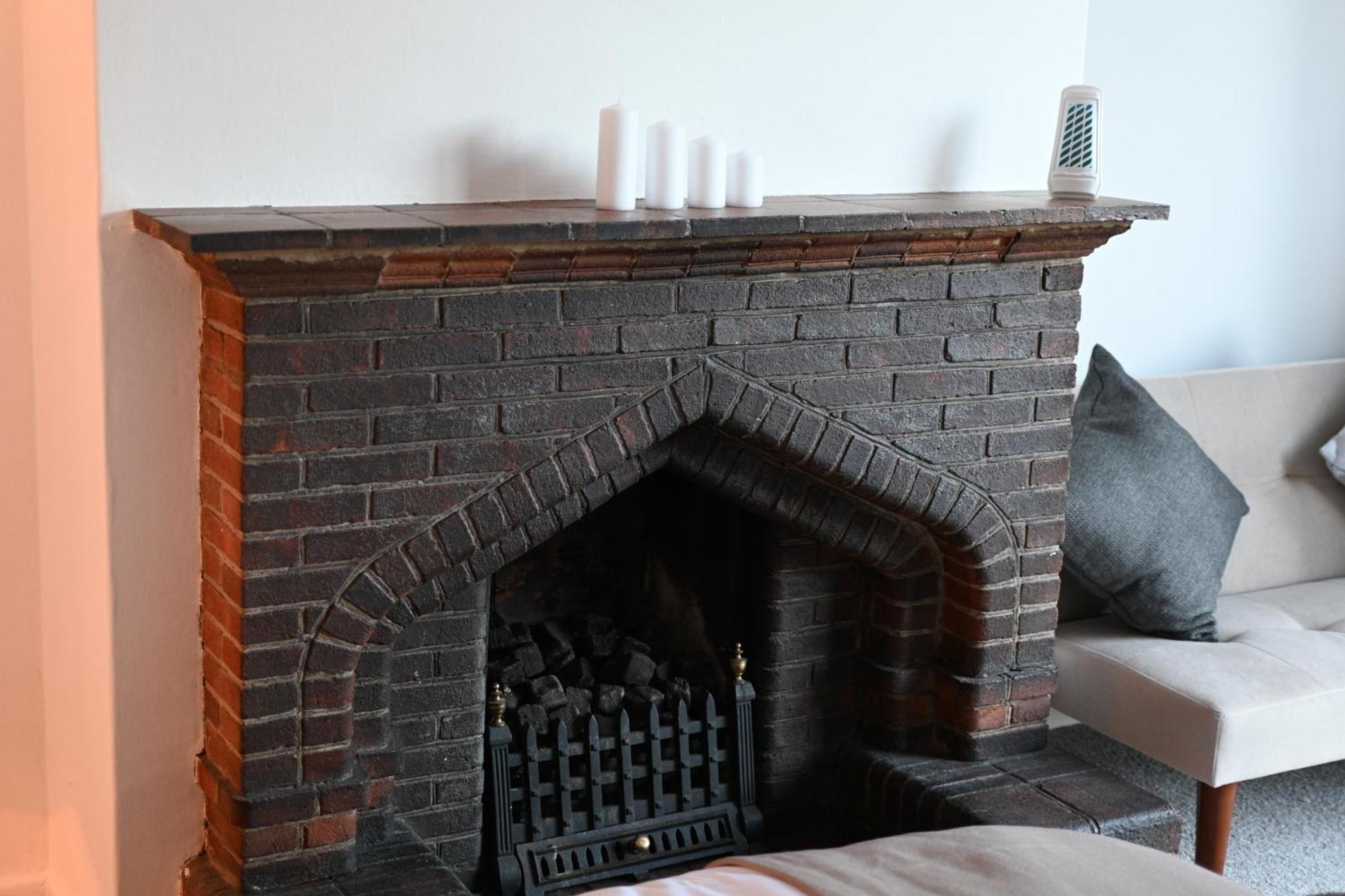 Spacious 4 Bed Home Near Nec, Jlr & Airport Parking For 3 Cars Ideal For Contractors! 索利赫尔 外观 照片